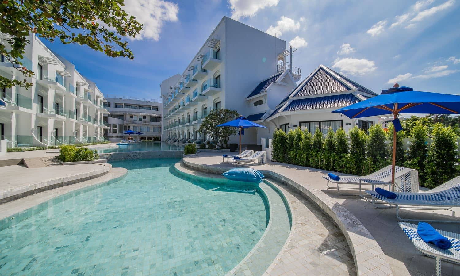 pools-outdoor-pool