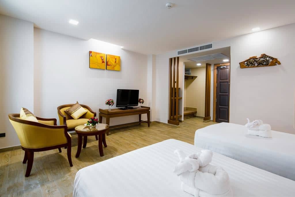 rooms-superior-room