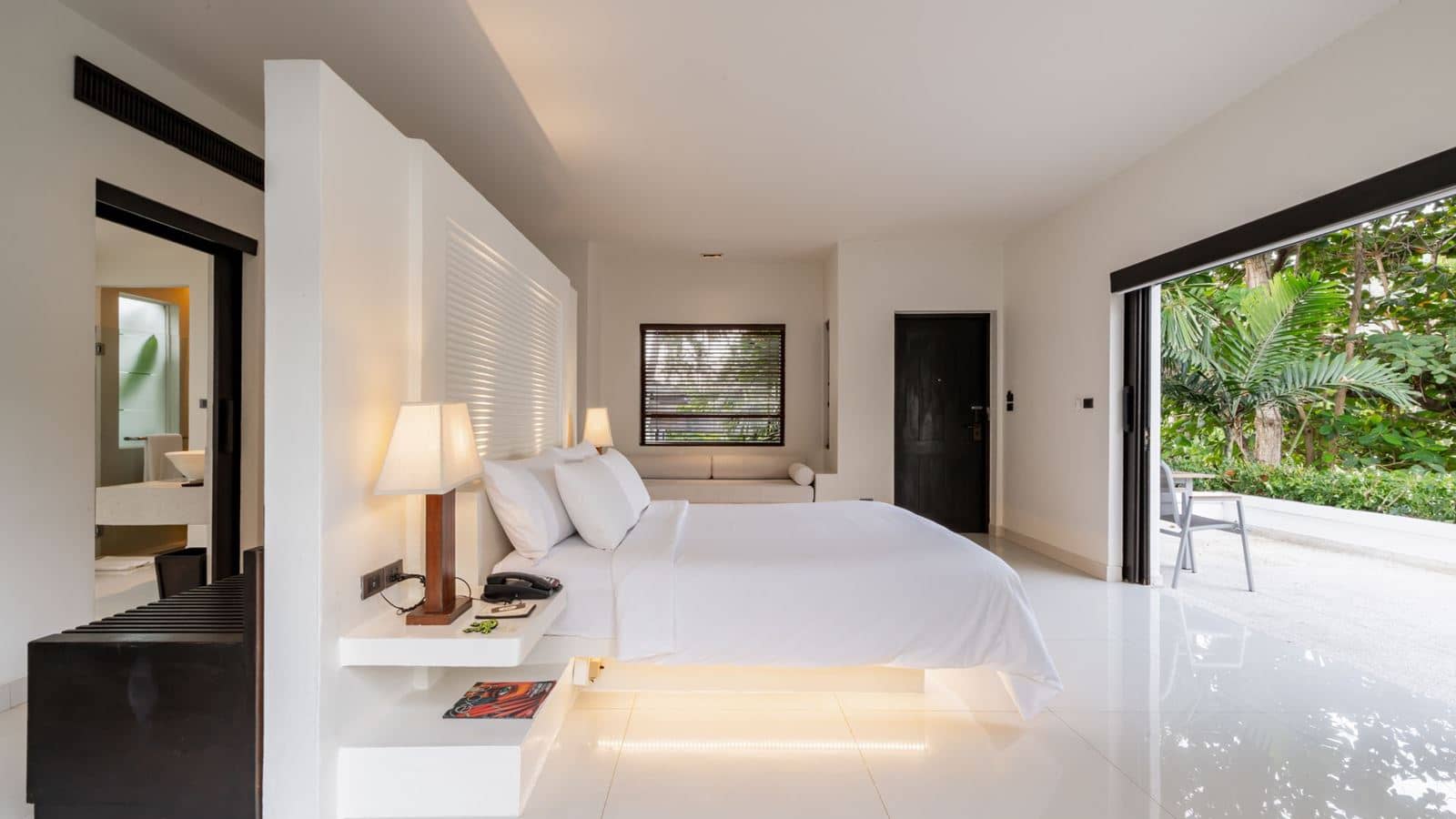 rooms-grand-deluxe-premium-pool-villa-with-seaview