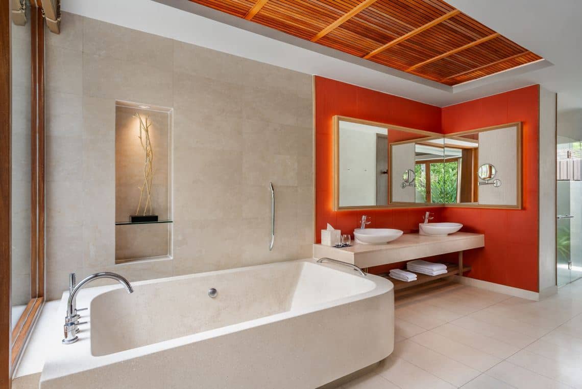 rooms-oceanfront-pool-villa