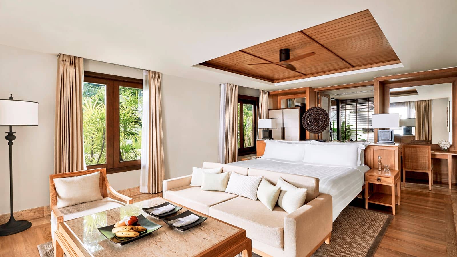 rooms-ocean-view-pool-junior-suite