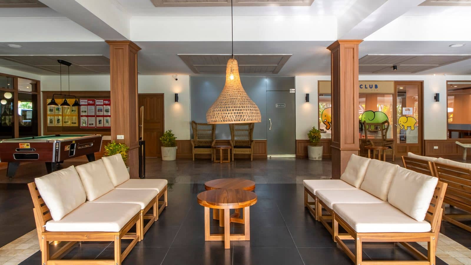 bars-lobby-bar