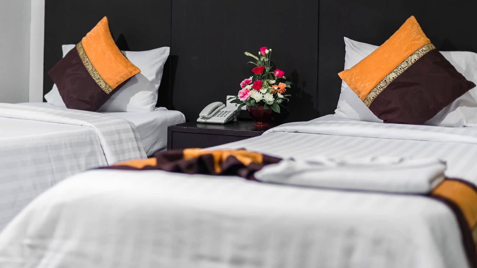 rooms-economy-room