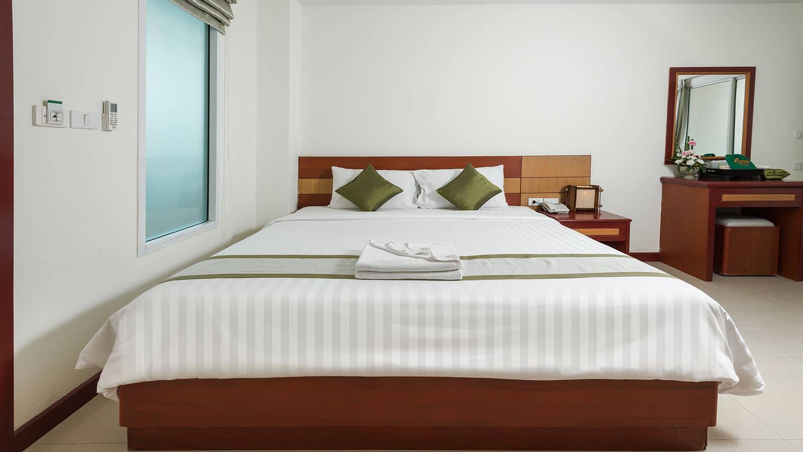 rooms-standard-room