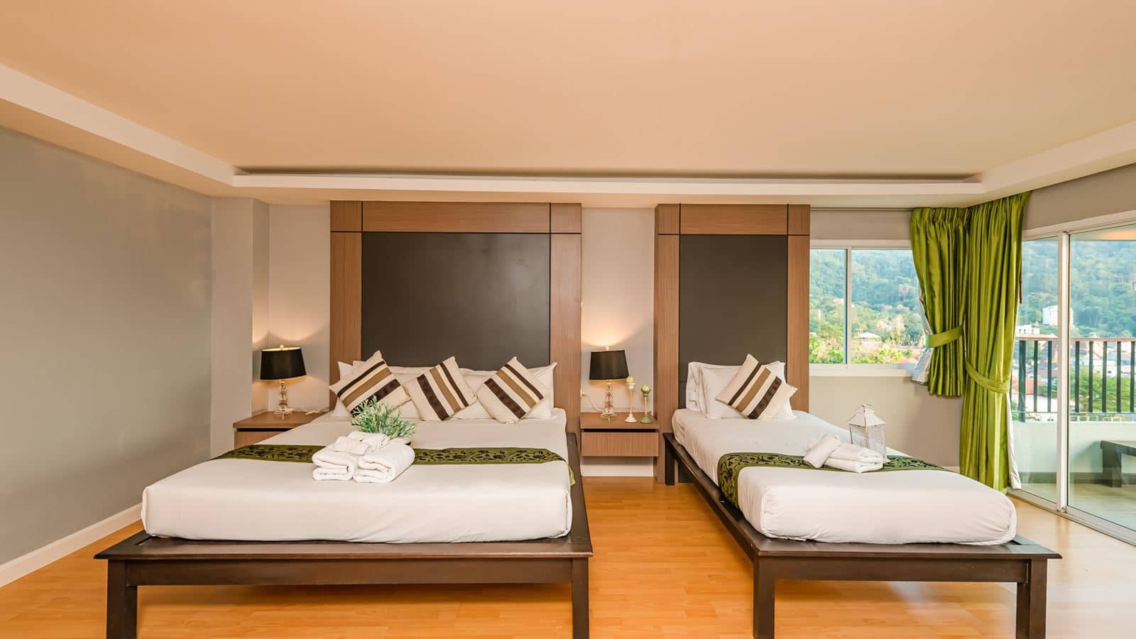 rooms-family-room