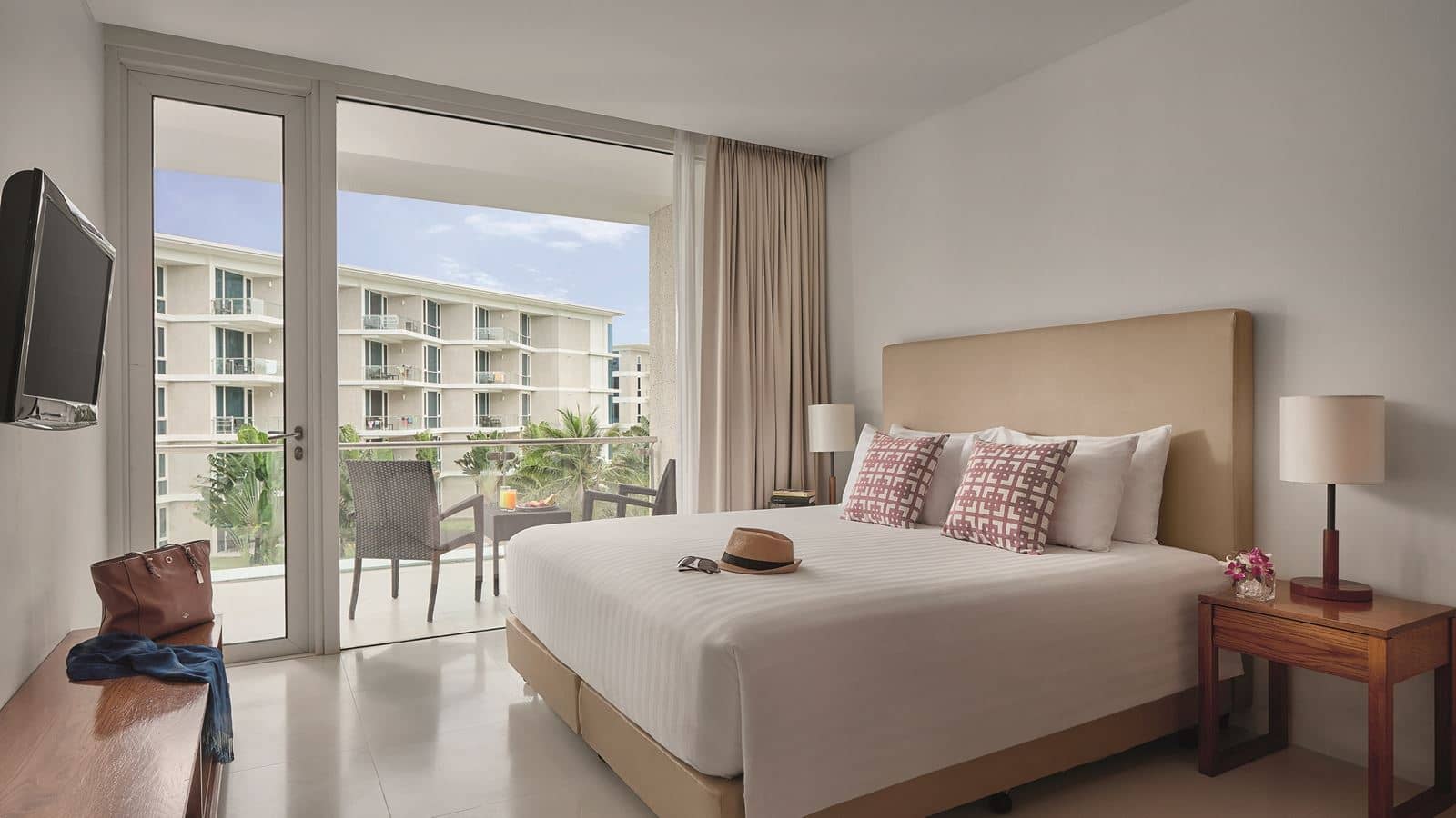rooms-deluxe-room--with-or-without-balcony