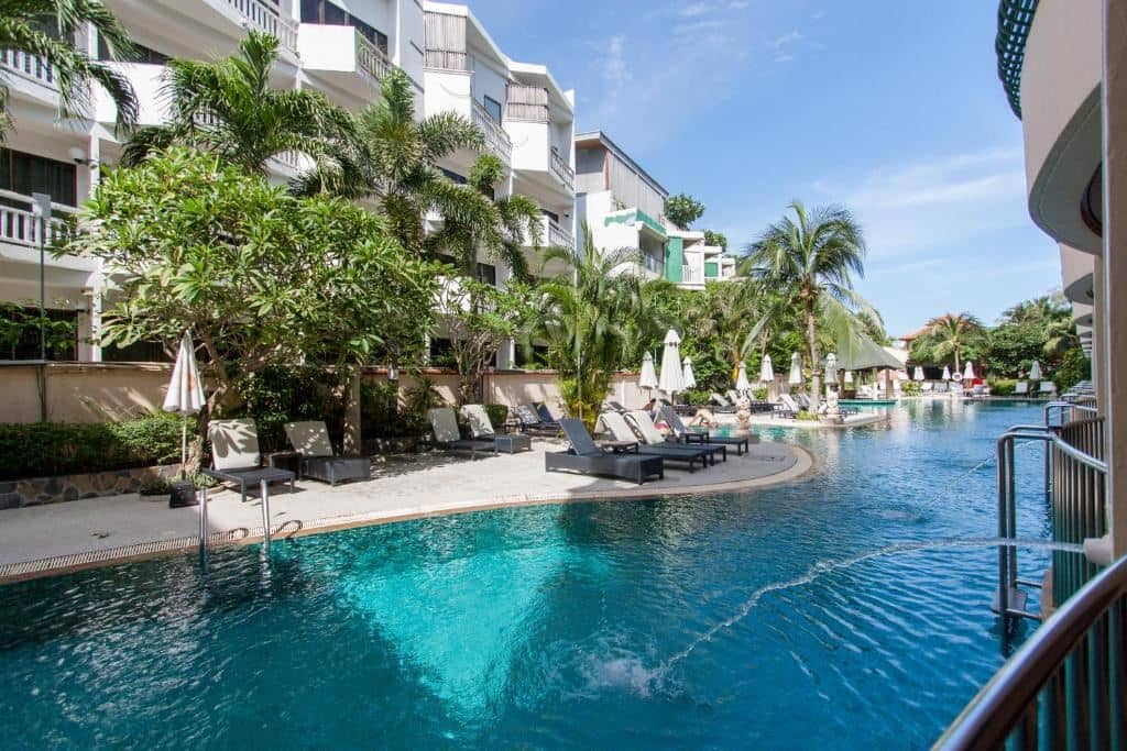 pools-outdoor-pool