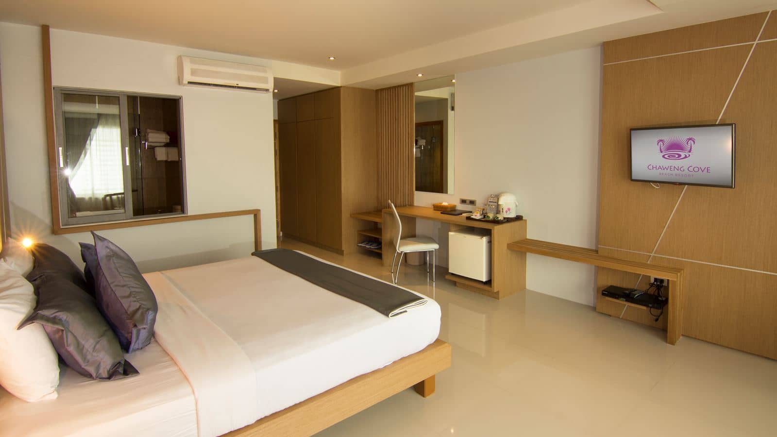 rooms-superior-room