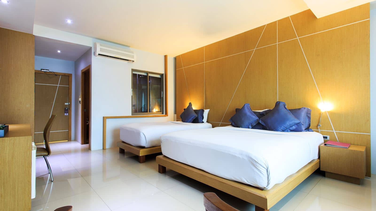 rooms-superior-room