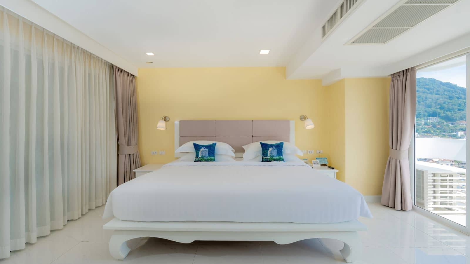 rooms-royal-suites
