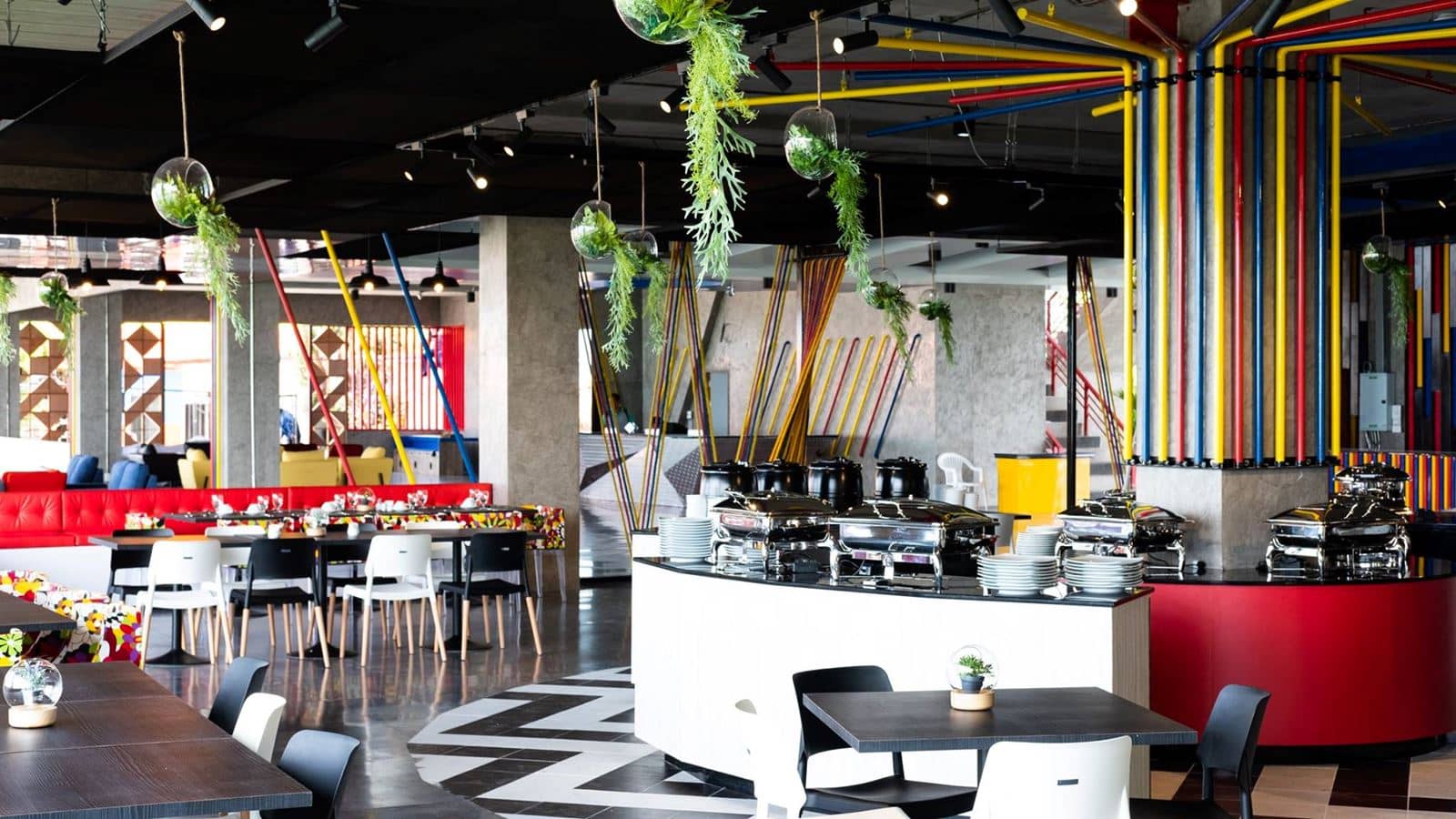 restaurants-play-ground