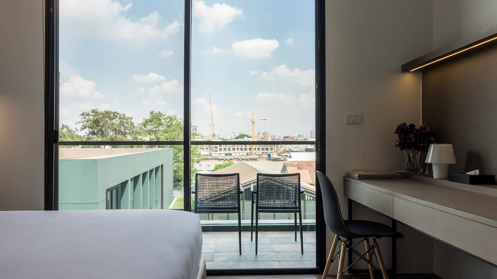 rooms-lakorn-skyview