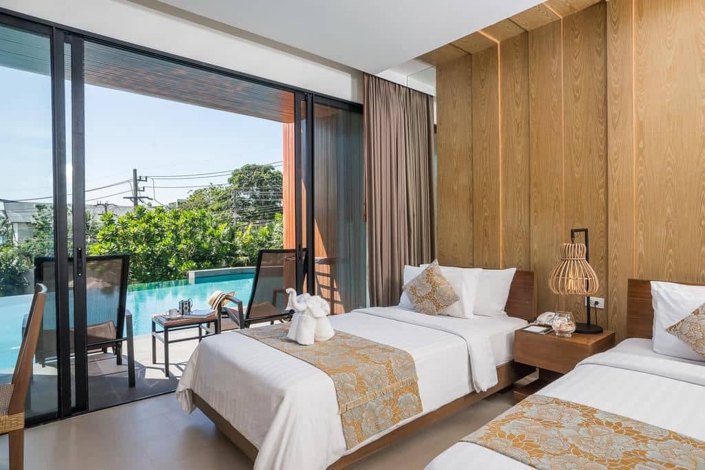 rooms-pool-access-jacuzzi-deluxe--hillside