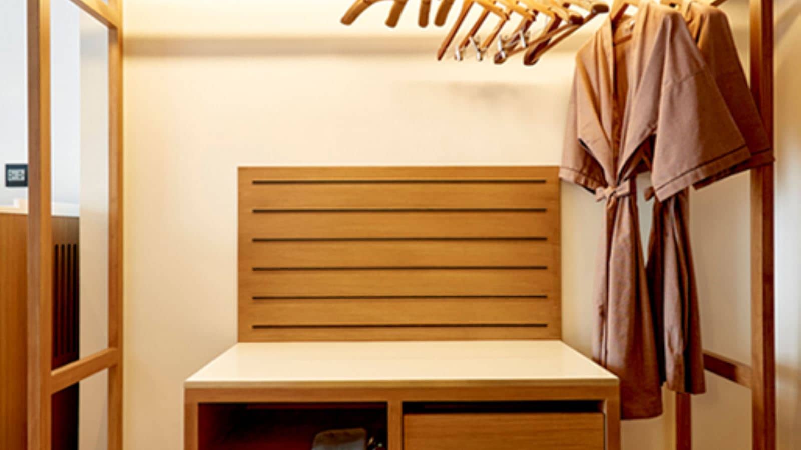 rooms-premier-room