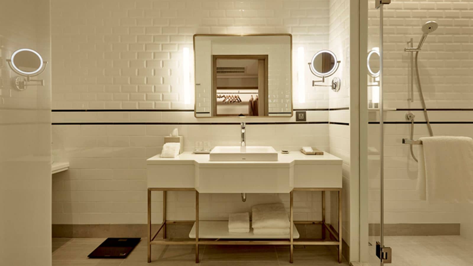 rooms-jr-suite-california-king