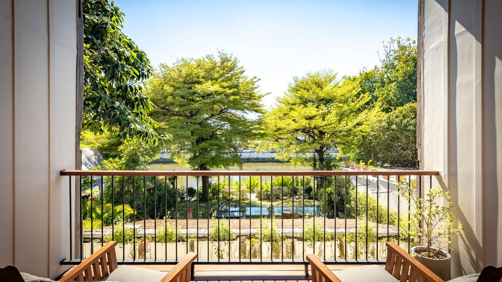 rooms-river-view-superior-balcony