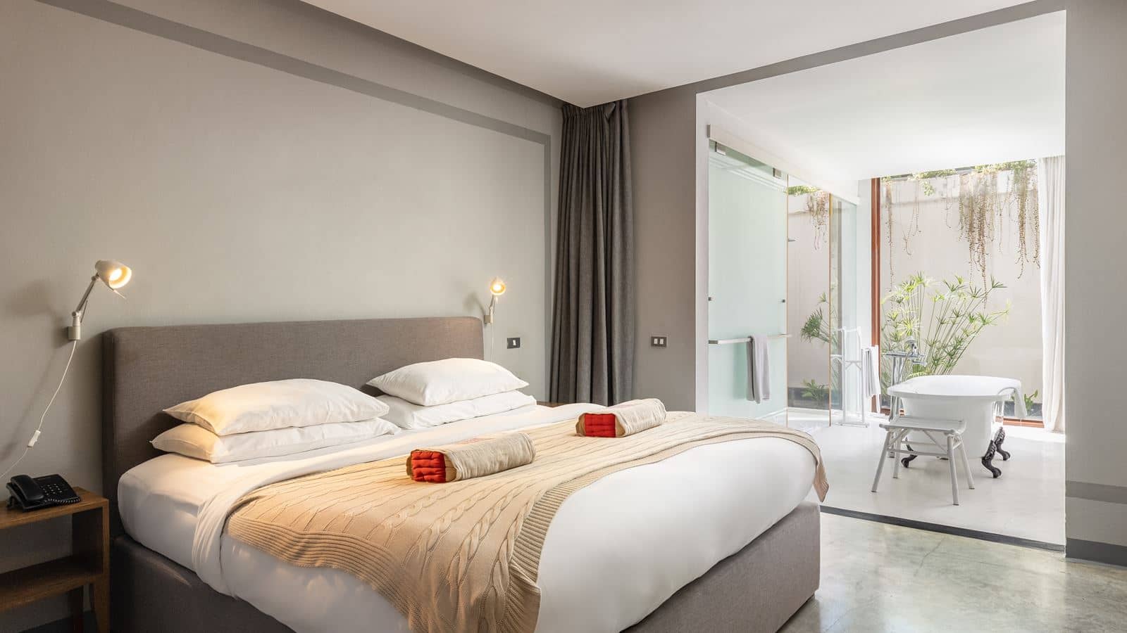 rooms-deluxe-suite