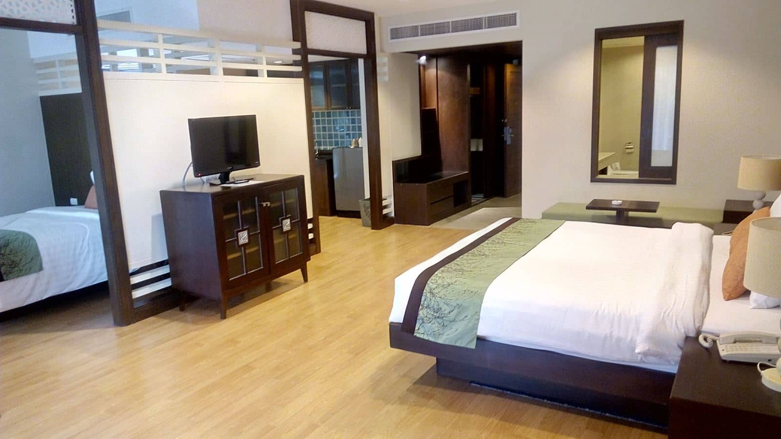 rooms-family-room