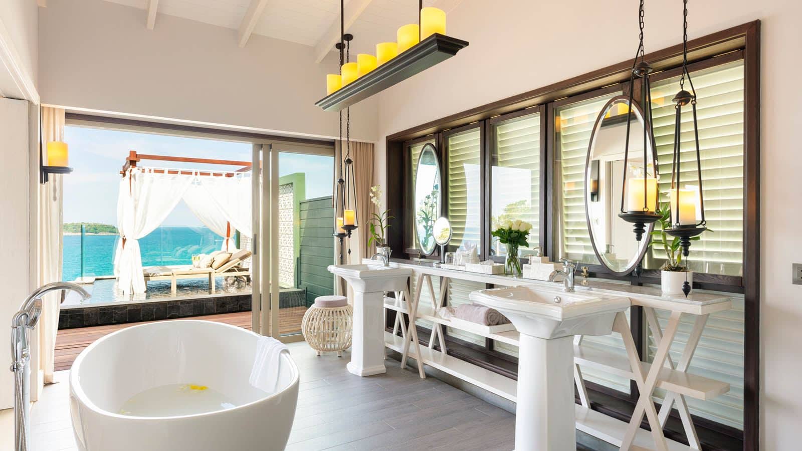 rooms-seaview-pool-villa-romance