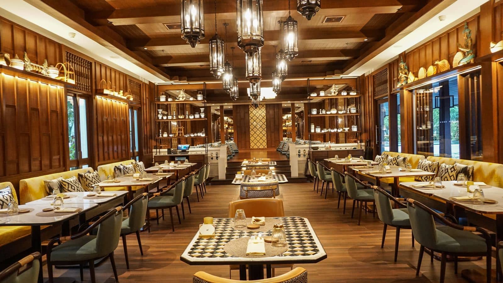 restaurants-takrai