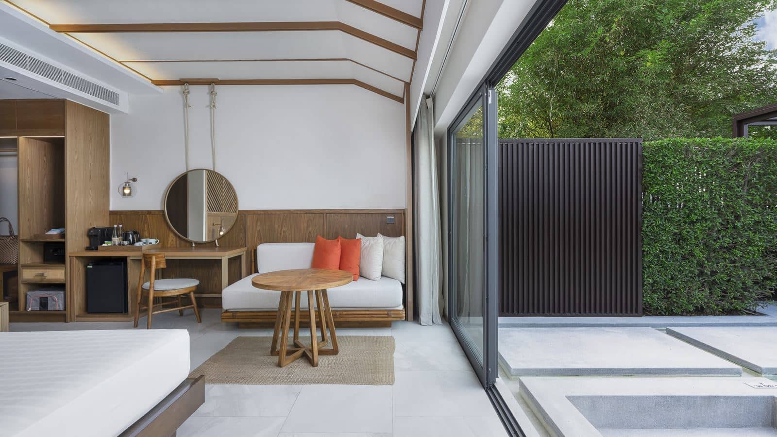rooms-pool-villa