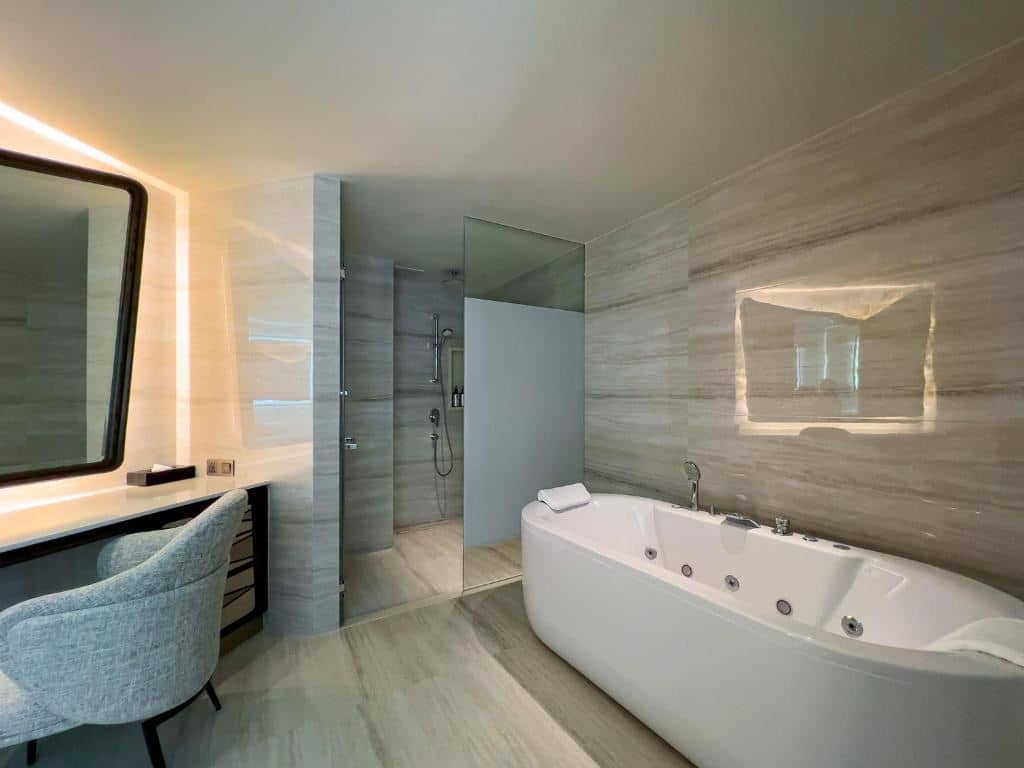 rooms-amethyst-executive-twin-bed-room