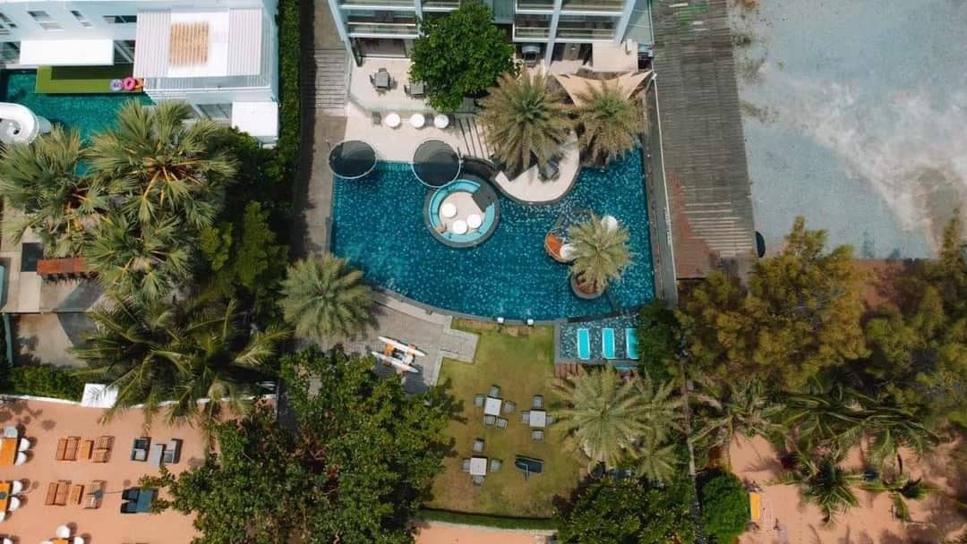 pools-outdoor-pool