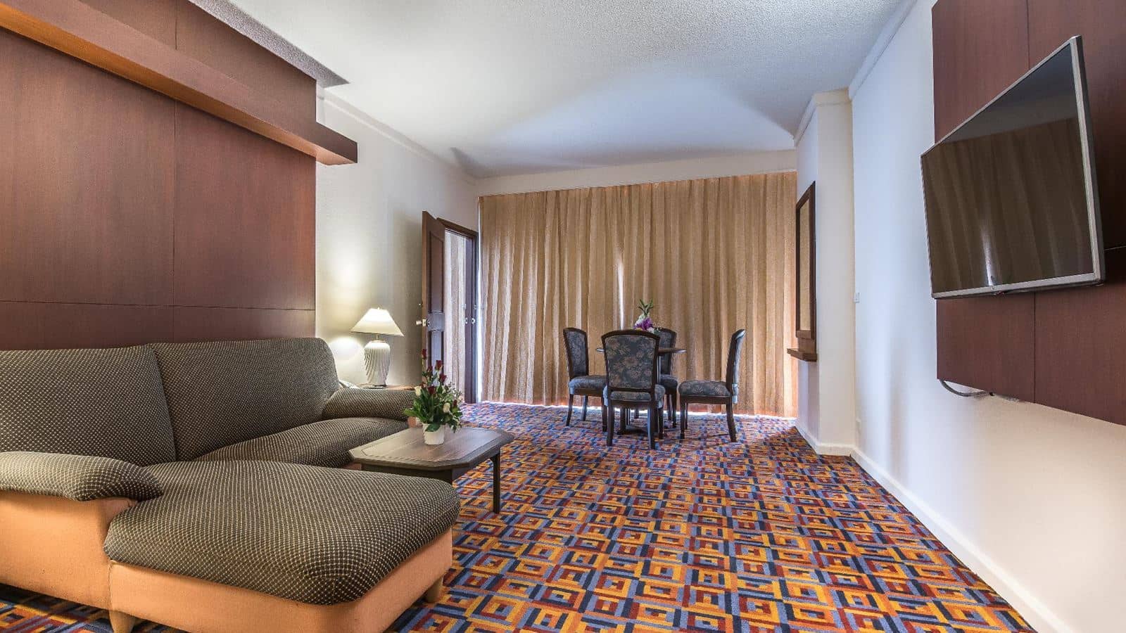 rooms-sunset-suite