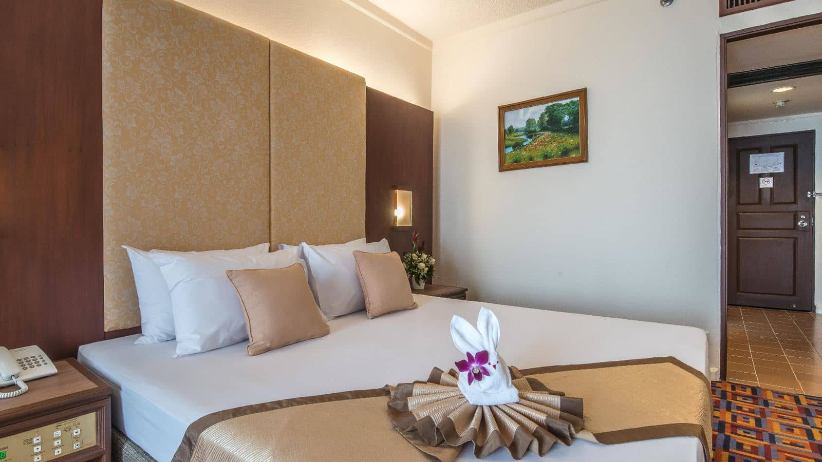 rooms-sunset-suite