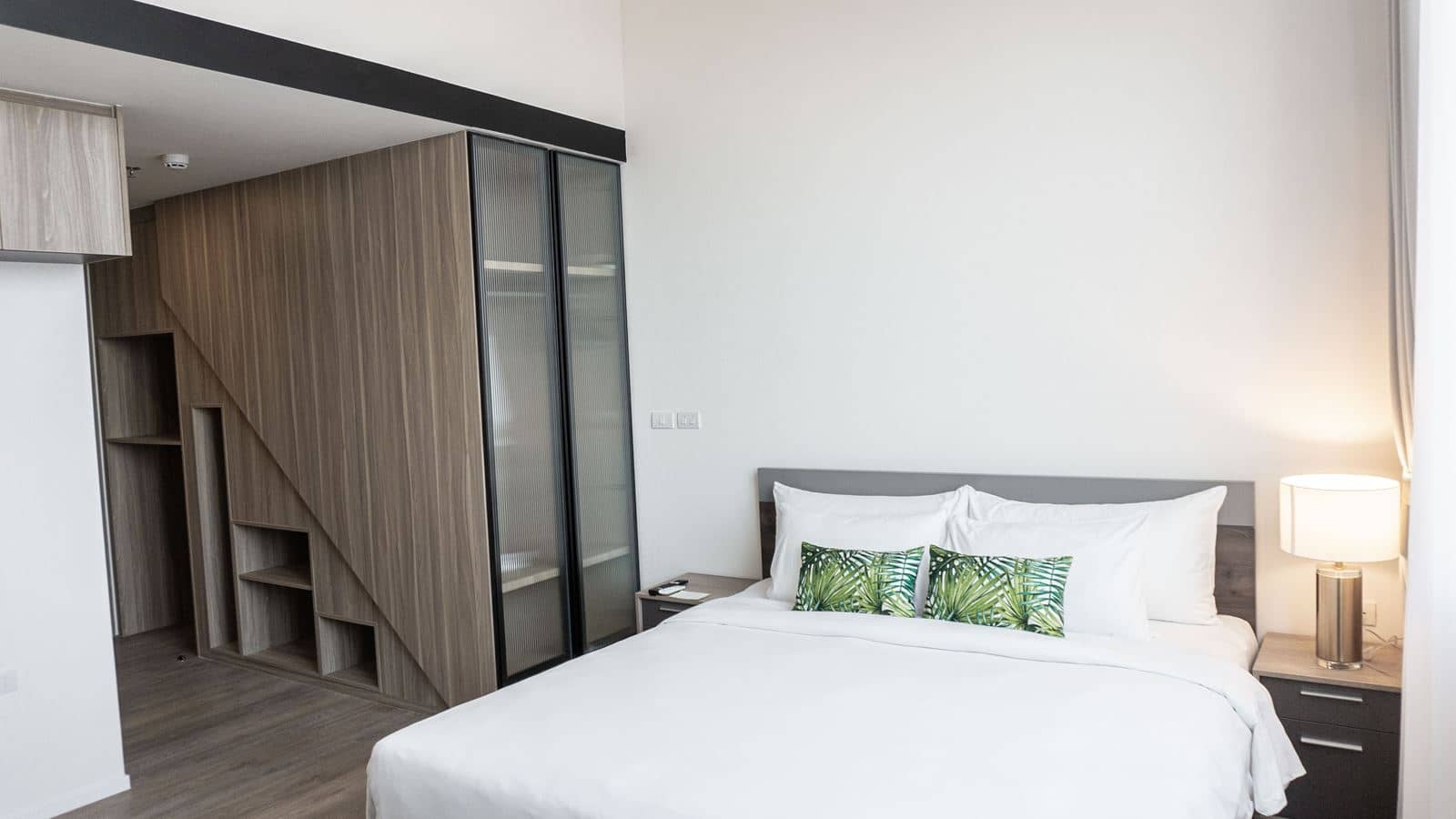 rooms-two-bedroom-duplex-suite