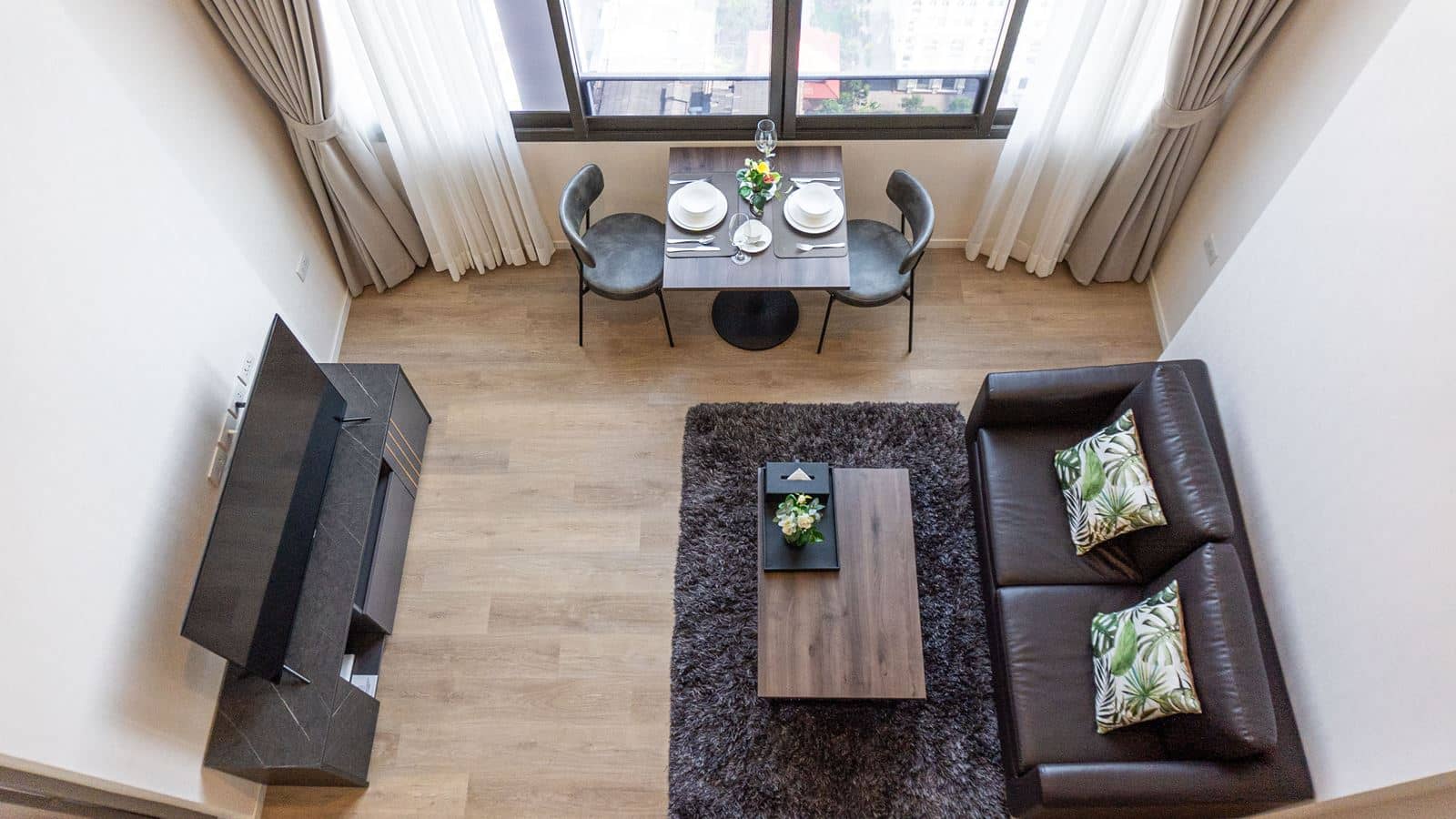 rooms-two-bedroom-duplex-suite