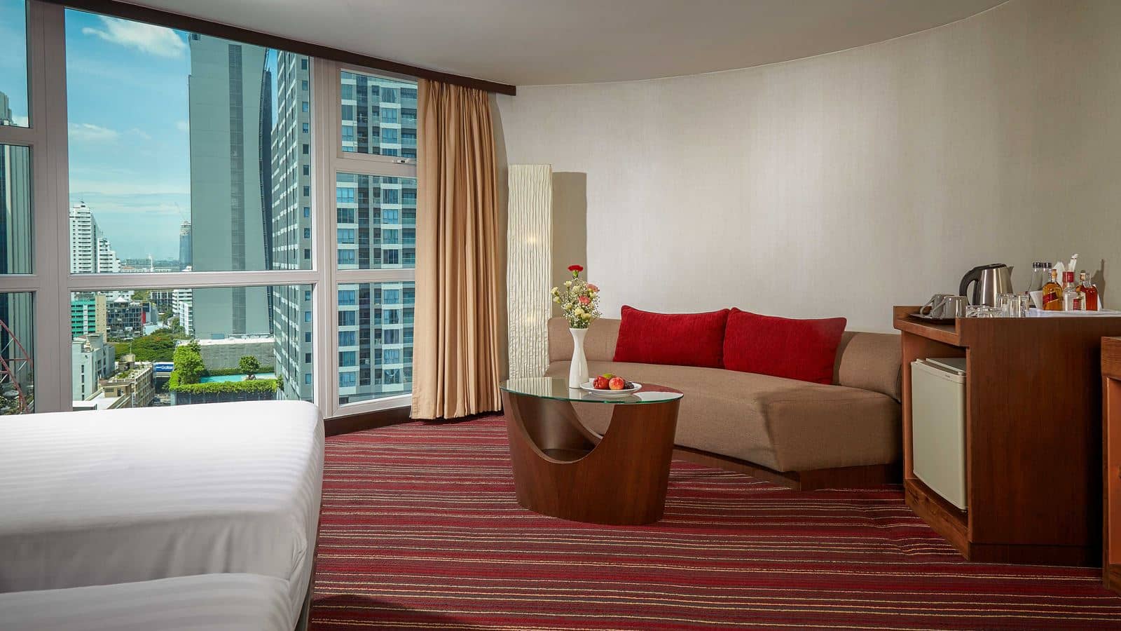 rooms-deluxe-room-tower-wing