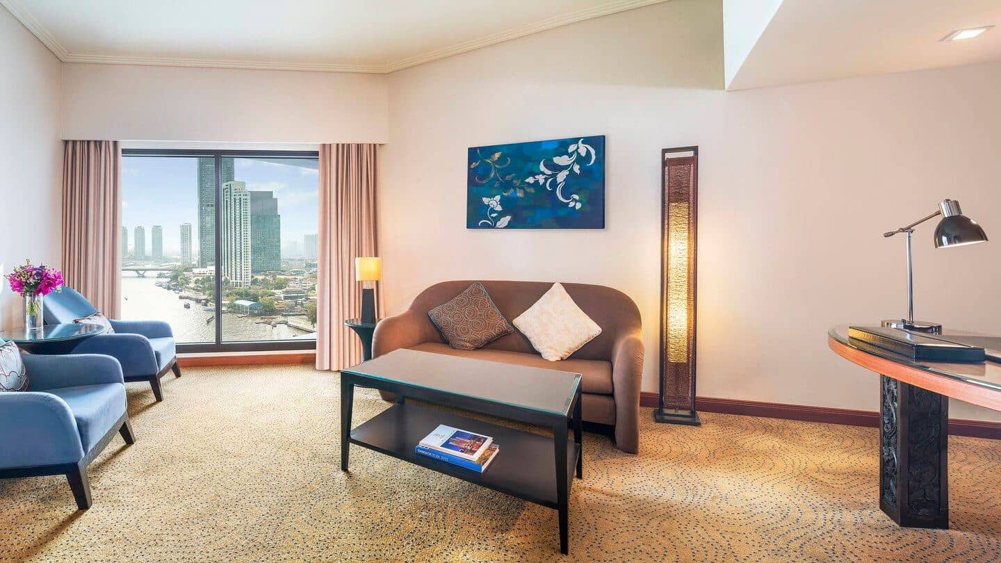 rooms-club-junior-riverview-suite