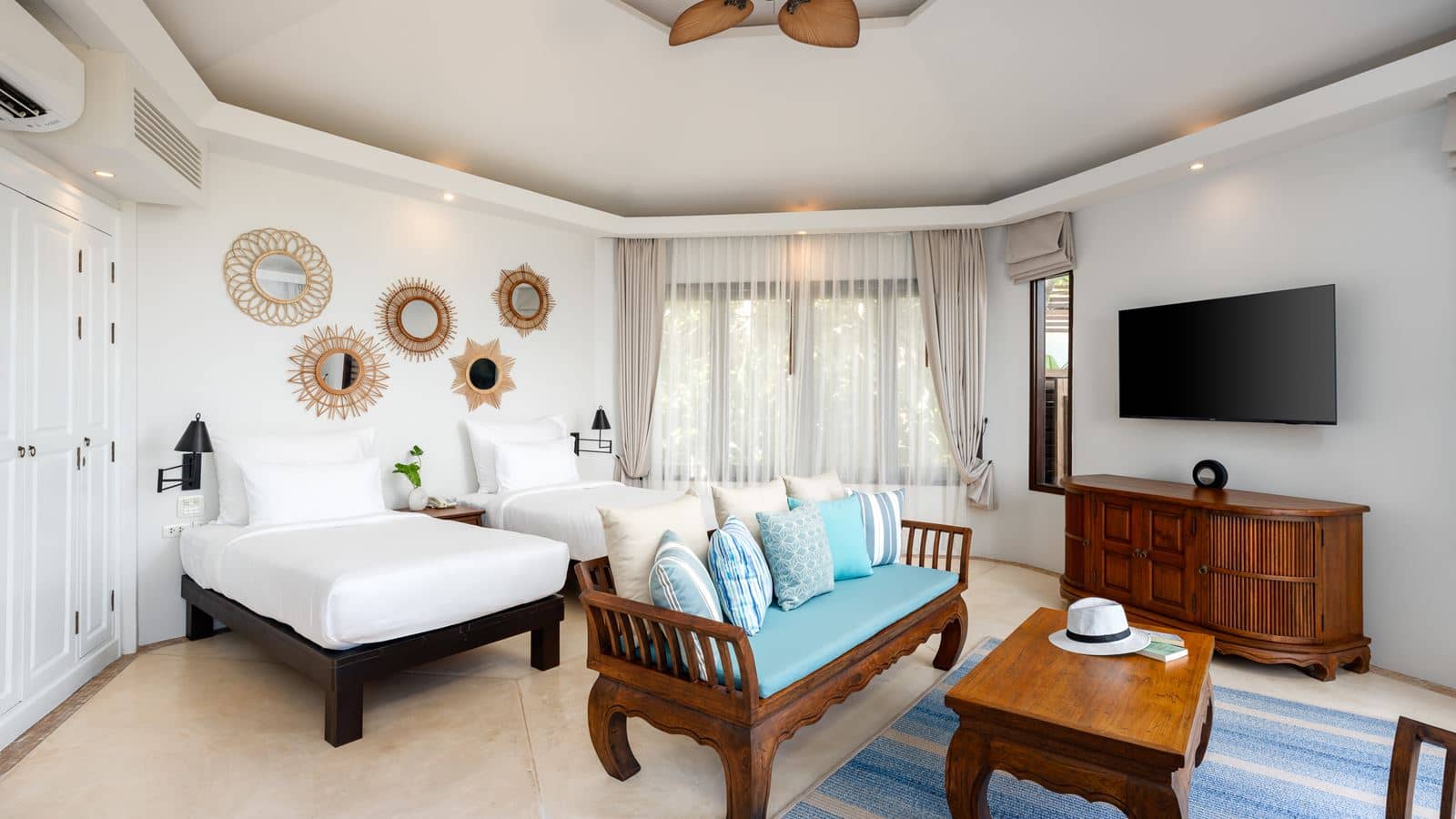 rooms-pool-villa