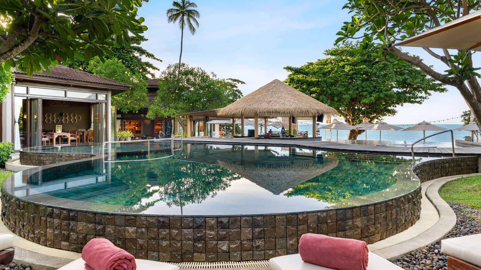 pools-outdoor-pool