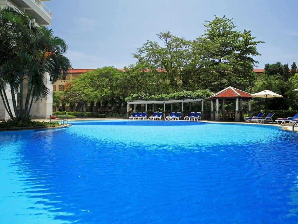 pools-outdoor-pool