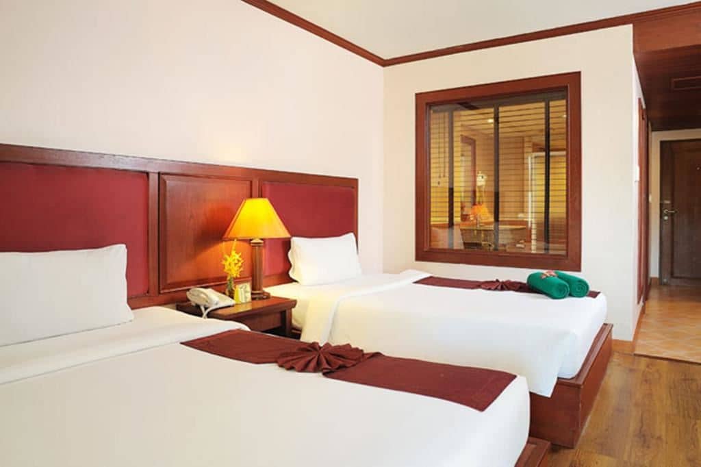 rooms-deluxe-room