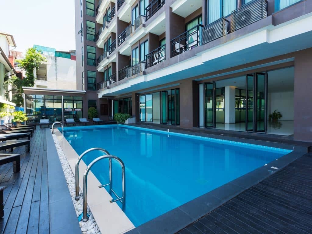 pools-outdoor-pool