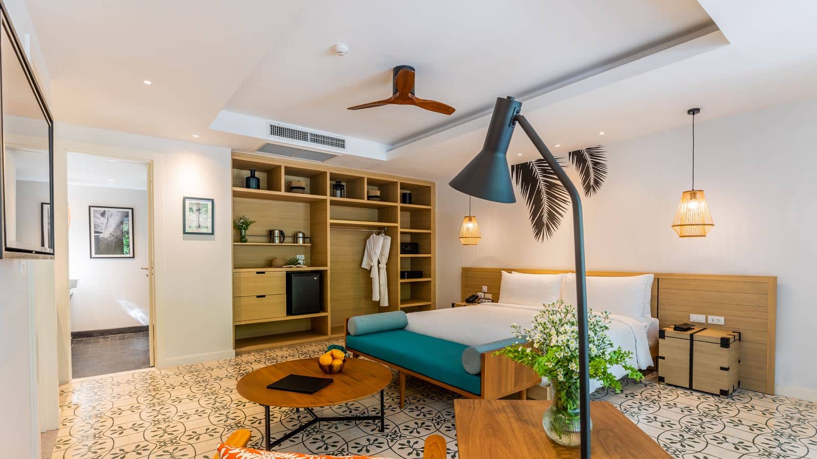 rooms-surin-studio-balcony