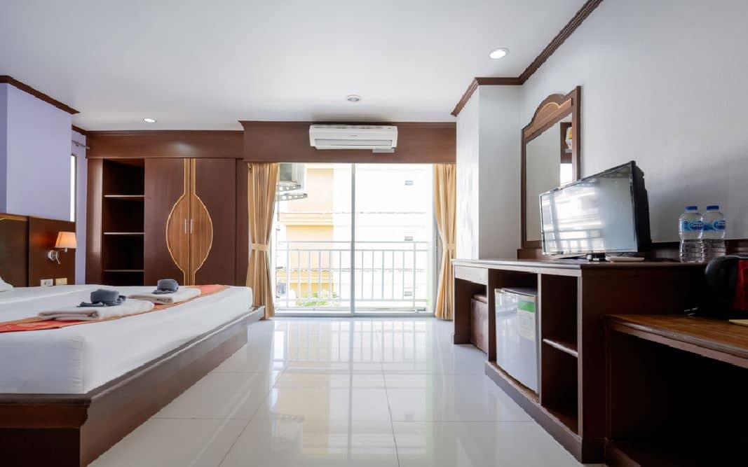 rooms-superior-room