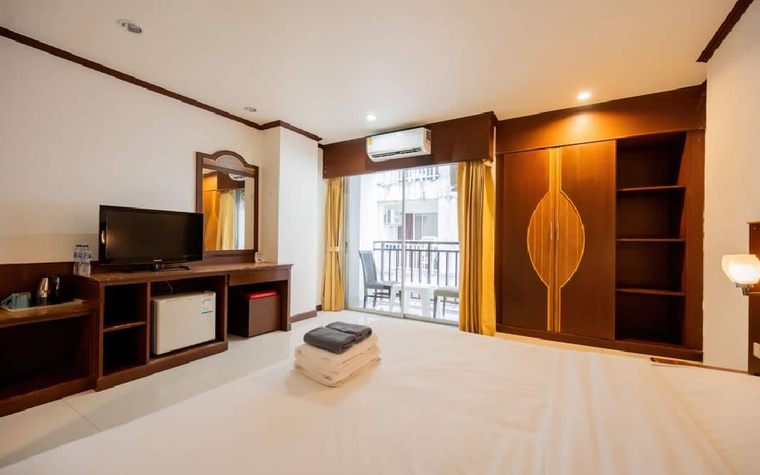 rooms-superior-room