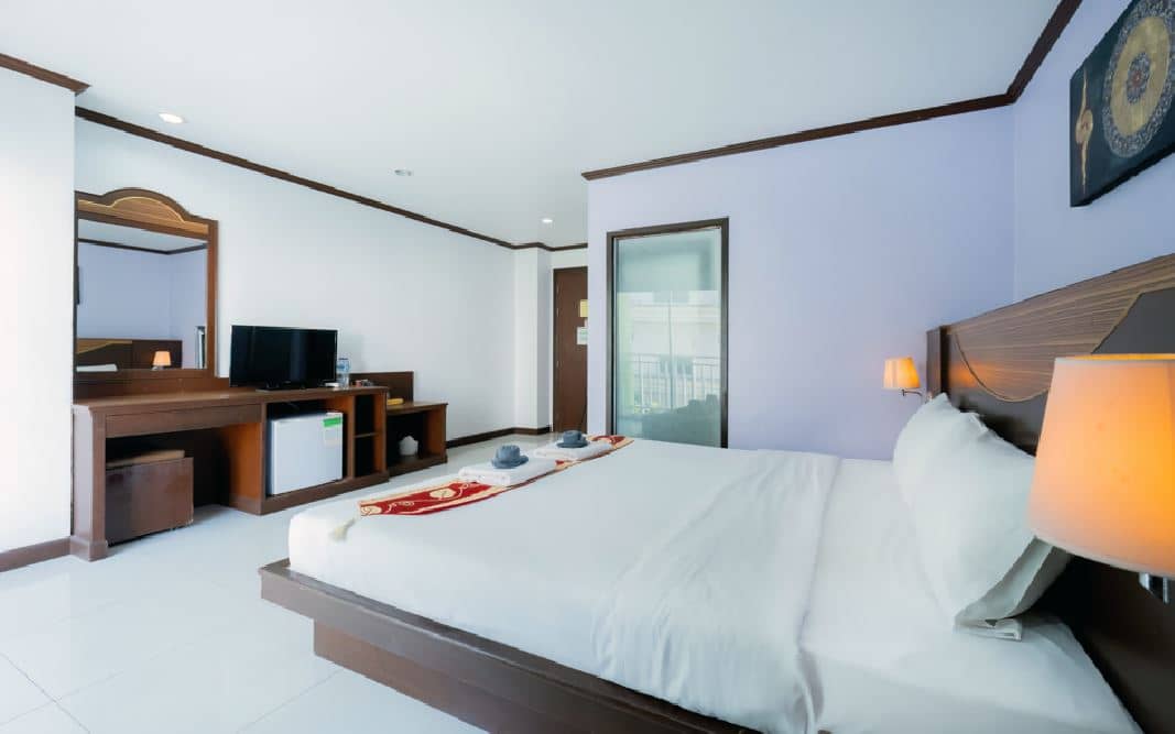rooms-superior-room