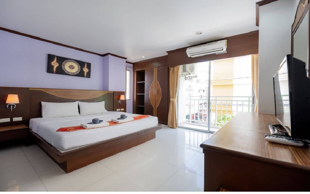 rooms-superior-room