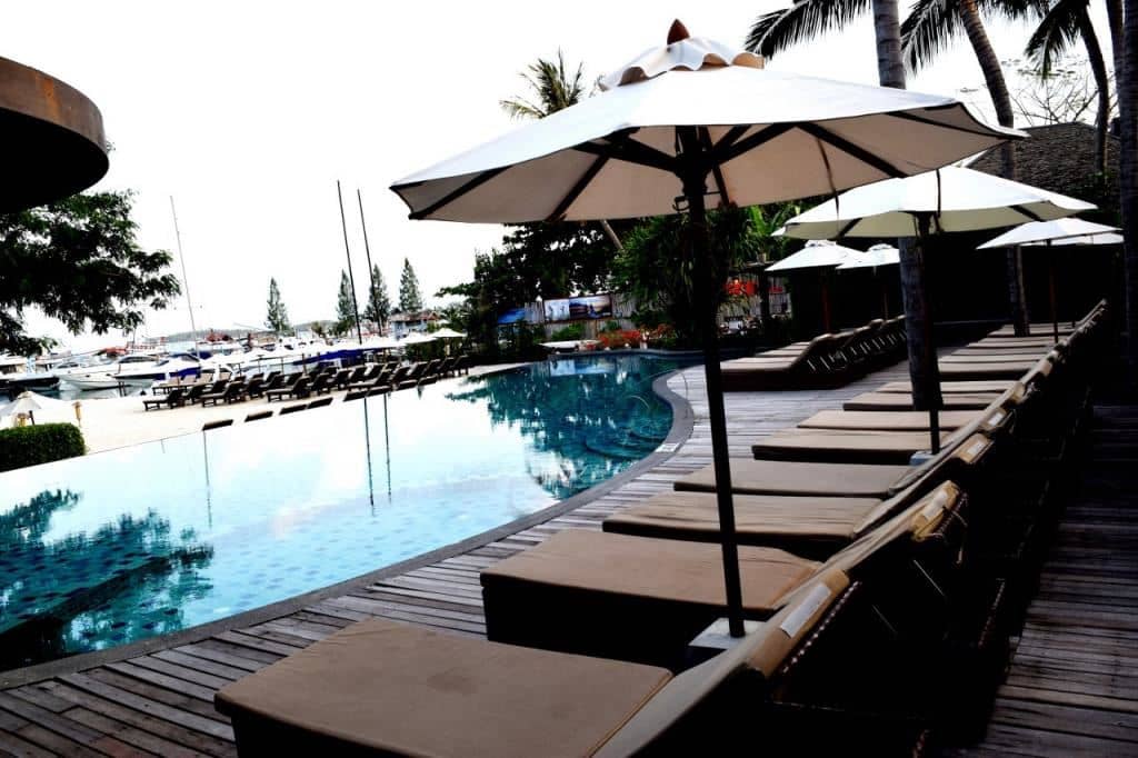 pools-outdoor-pool