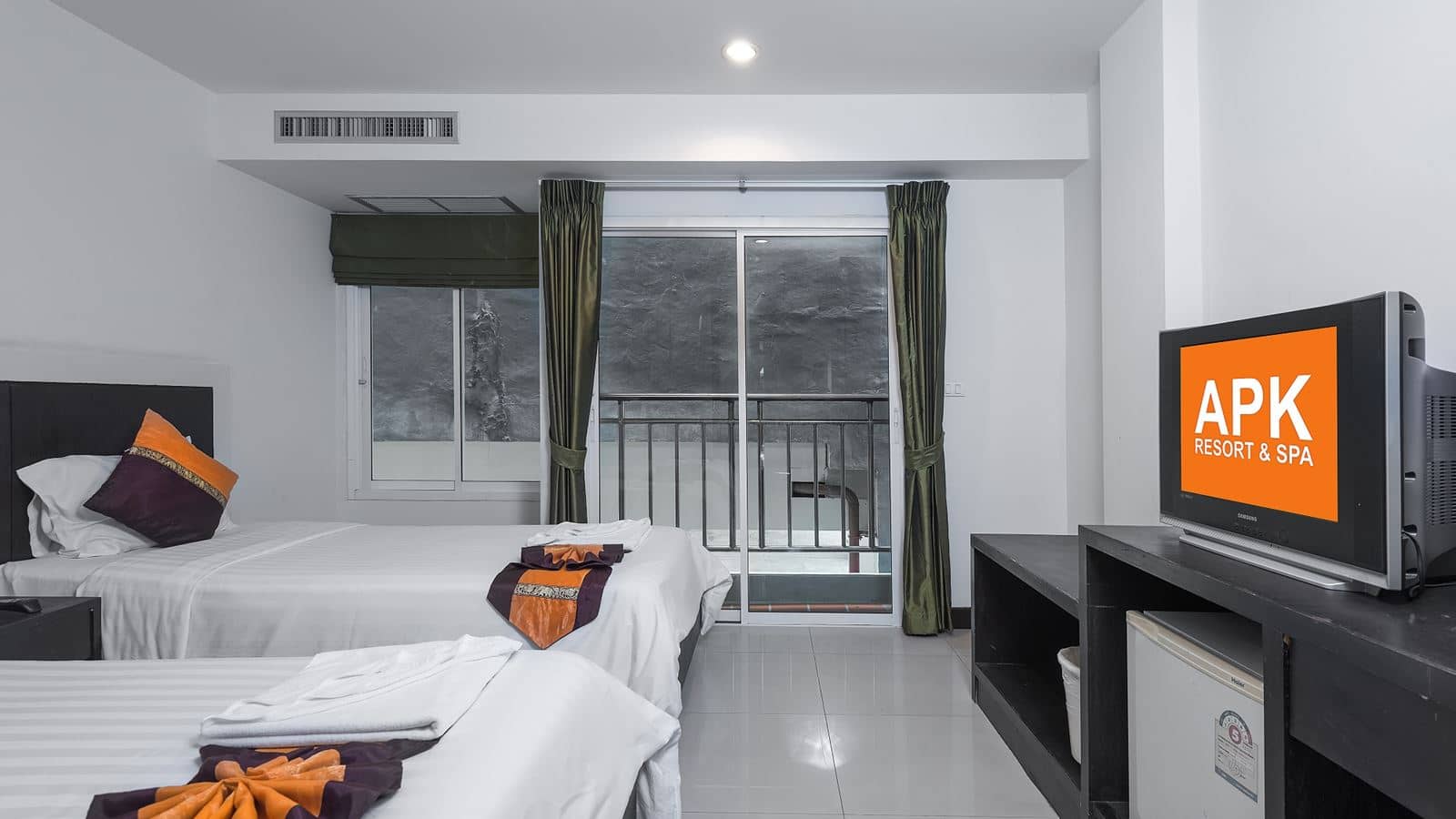 rooms-economy-room