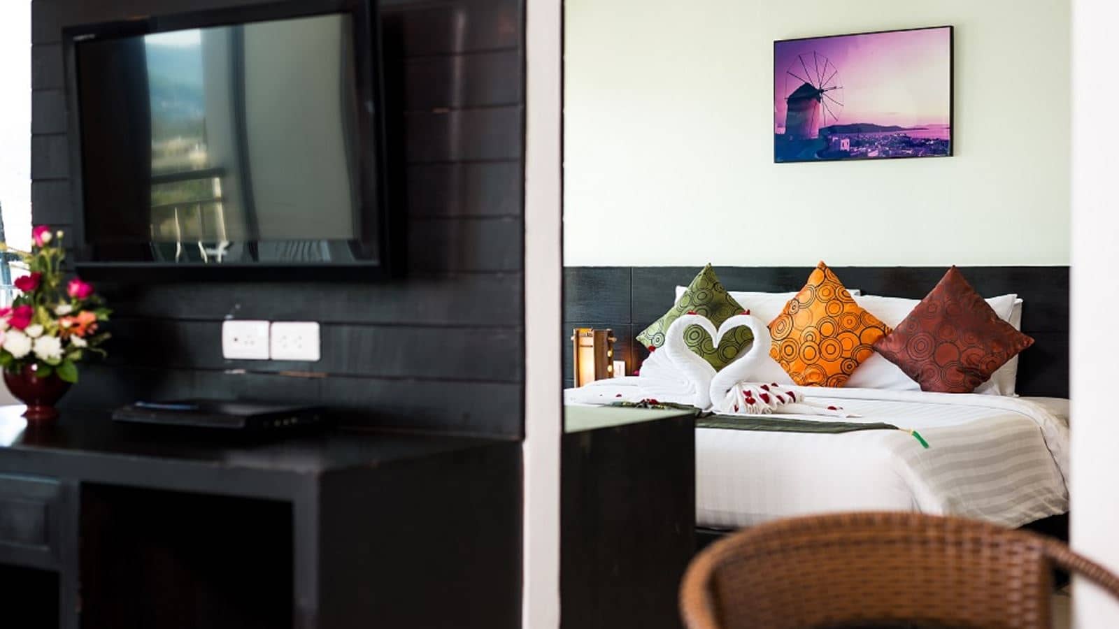 rooms-honeymoon-suite