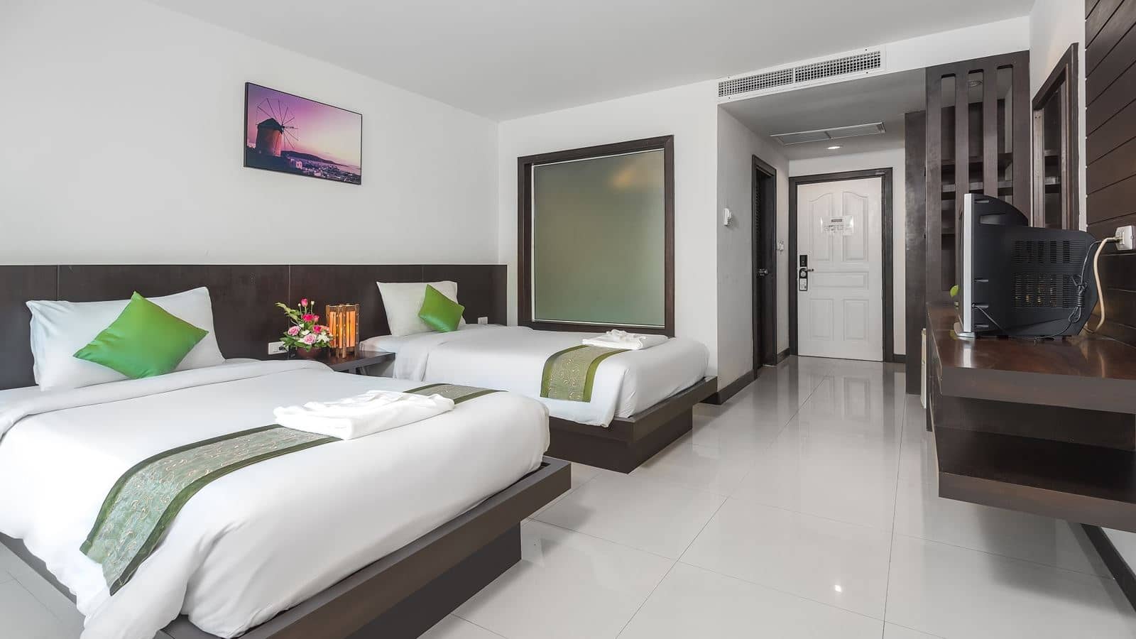 rooms-superior-room