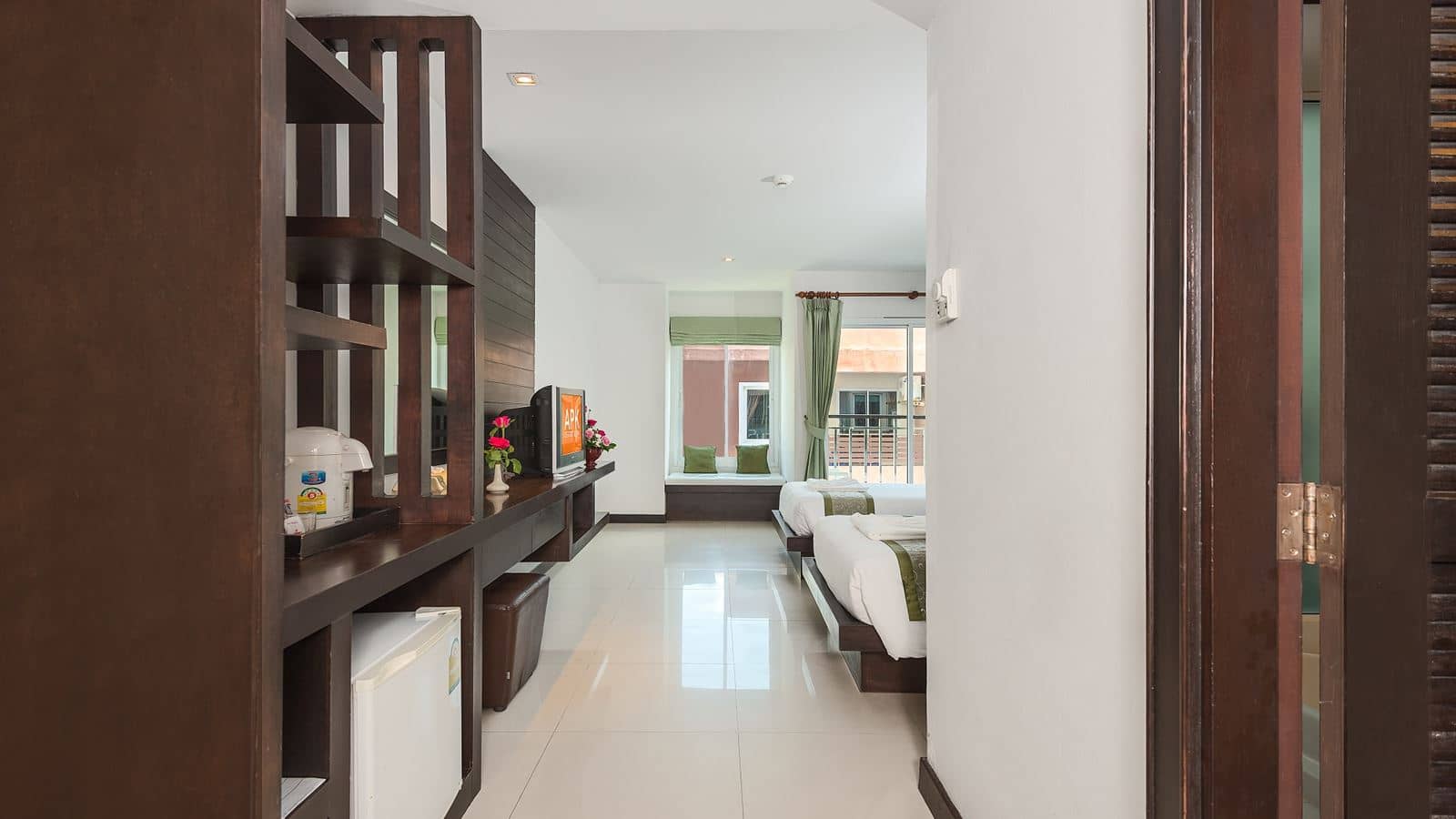 rooms-superior-room