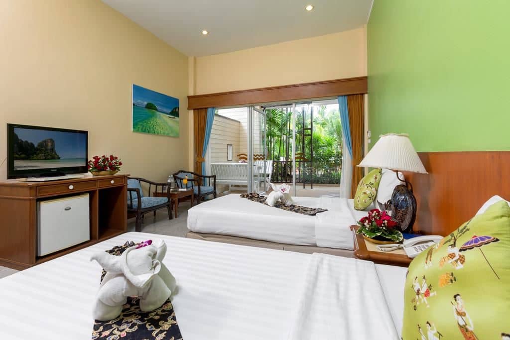 rooms-superior-room