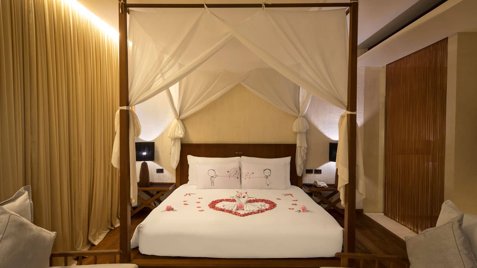 rooms-beach-front-room